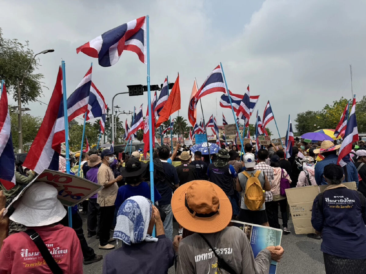 ม็อบ นัดบุกสภา 3 เม.ย. ขวาง ร่าง พ.ร.บ.เอ็นเตอร์เทนเมนต์คอมเพล็กซ์