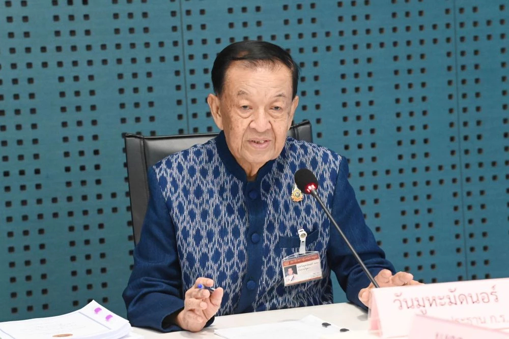 'วันนอร์' บอก 'พิเชษฐ์' เป็นผู้บรรจุร่างกม.เอนเทอร์เทนเมนต์ฯ