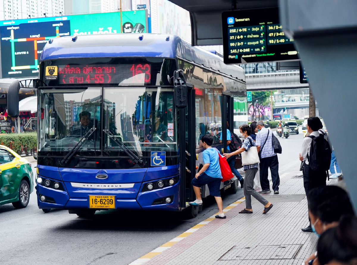 ‘ไทยสมายล์บัส’ ปรับสูตรคิดค่าโดยสาร ลดค่าใช้จ่ายประชาชน