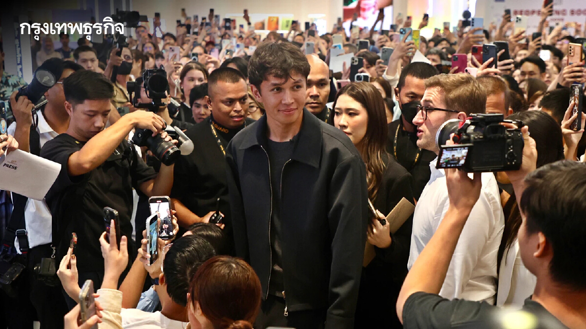 อเล็กซ์ อัลบอน สุดปลื้ม! แฟนๆรอรับล้นพารากอน ในงานแฟนมีตครั้งแรก