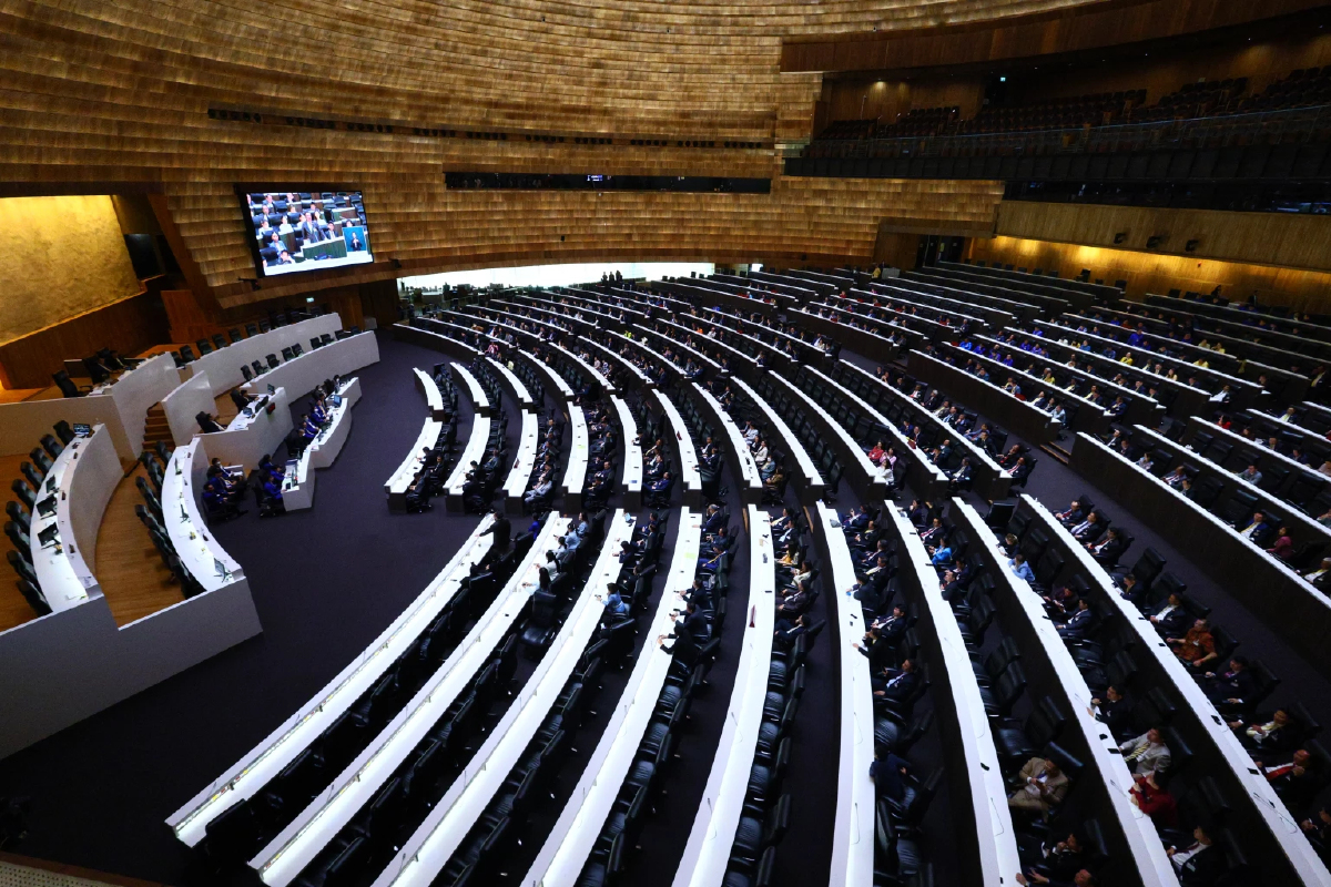 สภาฯ เห็นชอบ เปลี่ยนชื่อ 'สำนักงานทรัพย์สินฯ' เป็น 'สำนักงานพระคลังข้างที่'