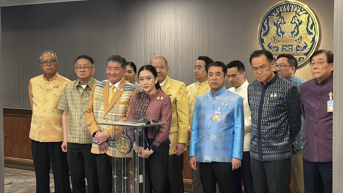 ครม.ไฟเขียวโยกงบ แจกเงินหมื่น 1.57 แสนล้าน ดันโครงการกระตุ้น ศก.