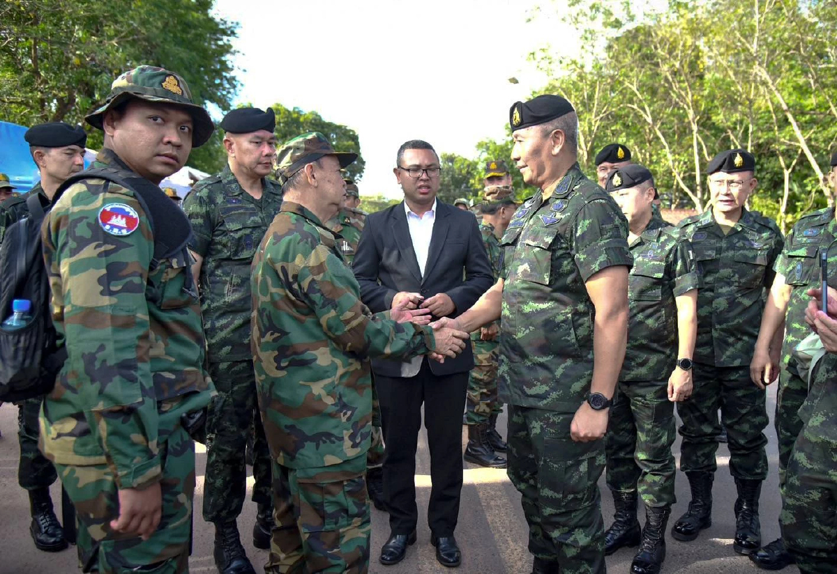 ผบ.ทบ.ลั่น กลางวงถกกัมพูชา ไทยมุ่งรักษาอธิปไตย ไม่รุกรานใคร