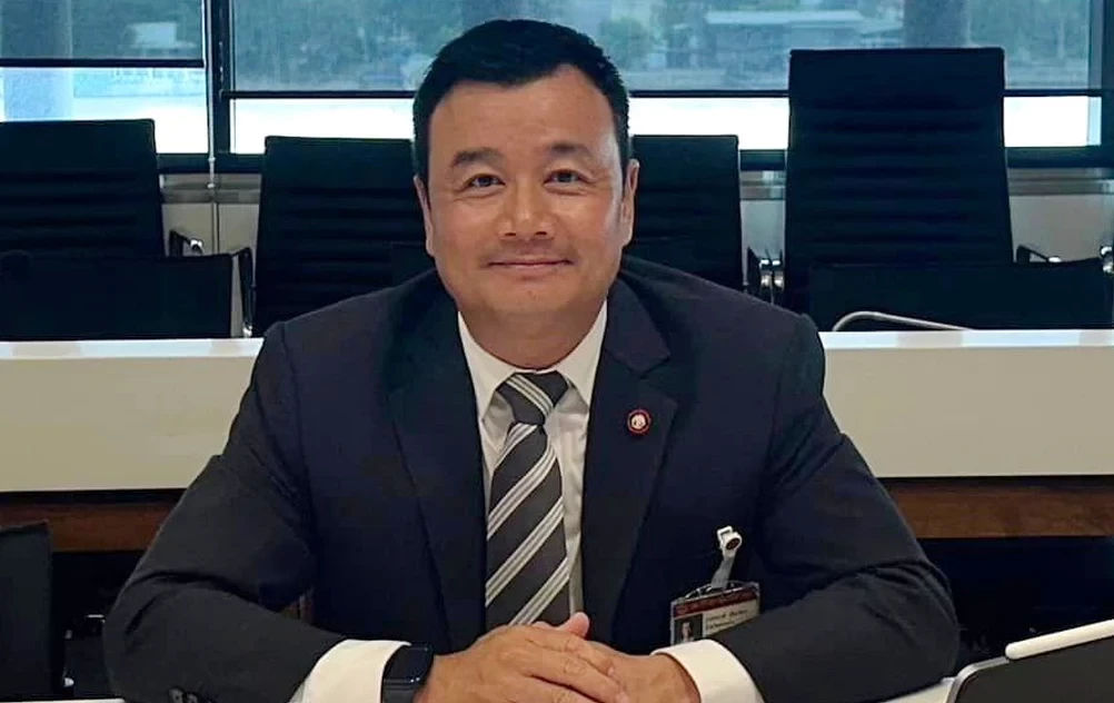 ‘สรวงศ์’จ่อเปิดเวทีรับฟังร่างคอมเพล็กซ์ มอบคนกลางเป็นเจ้าภาพ