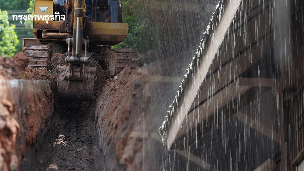 เตรียมรับมือฤดูฝน ปลาย พ.ค.นี้ กทม. ขุดลอกท่อระบายน้ำทั่วกรุง