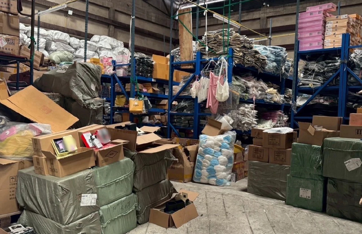 CIB บุก 5 จุด ยึดเครื่องสำอางปลอม มูลค่า 4 ล้านบาท เตรียมขายออนไลน์