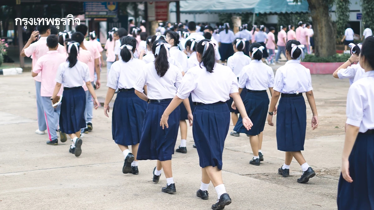 ต้อนรับเปิดเทอม ศธ. เข้มปลอดภัย-แจกแท็บเล็ต ม.ปลาย 6 แสนเครื่อง