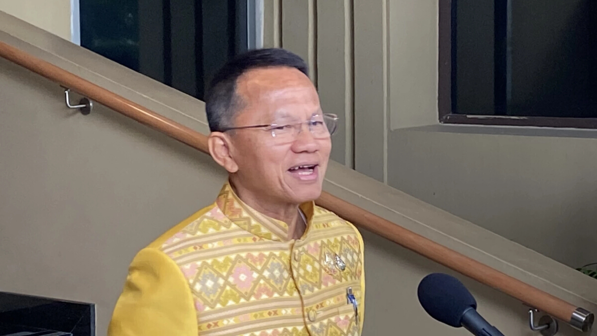 ‘สมศักดิ์’ เผย ยังบอกไม่ได้ยับยั้ง มติ ‘แพทยสภา’ หรือไม่ ต้องไม่ขัด ม.157