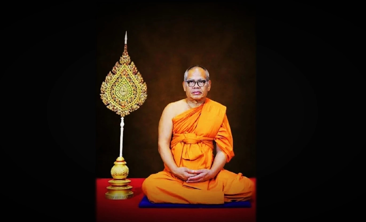 ฮอตมาก! 'พระธรรมวชิรานุวัตร' เจ้าอาวาสวัดไร่ขิง เจ้าคณะภาค 14 เปิดประวัติ