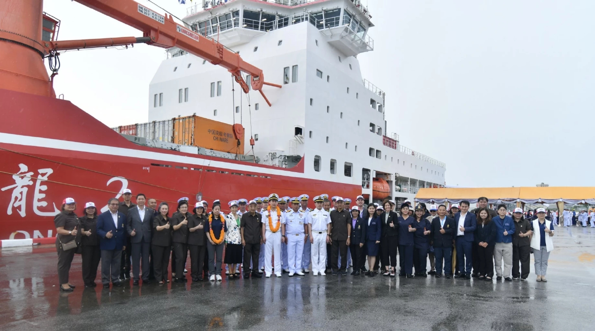 เรือตัดน้ำแข็ง เสว่ยหลง 2 ของจีน เยือนไทยครั้งแรก ฉลอง 2 วาระ