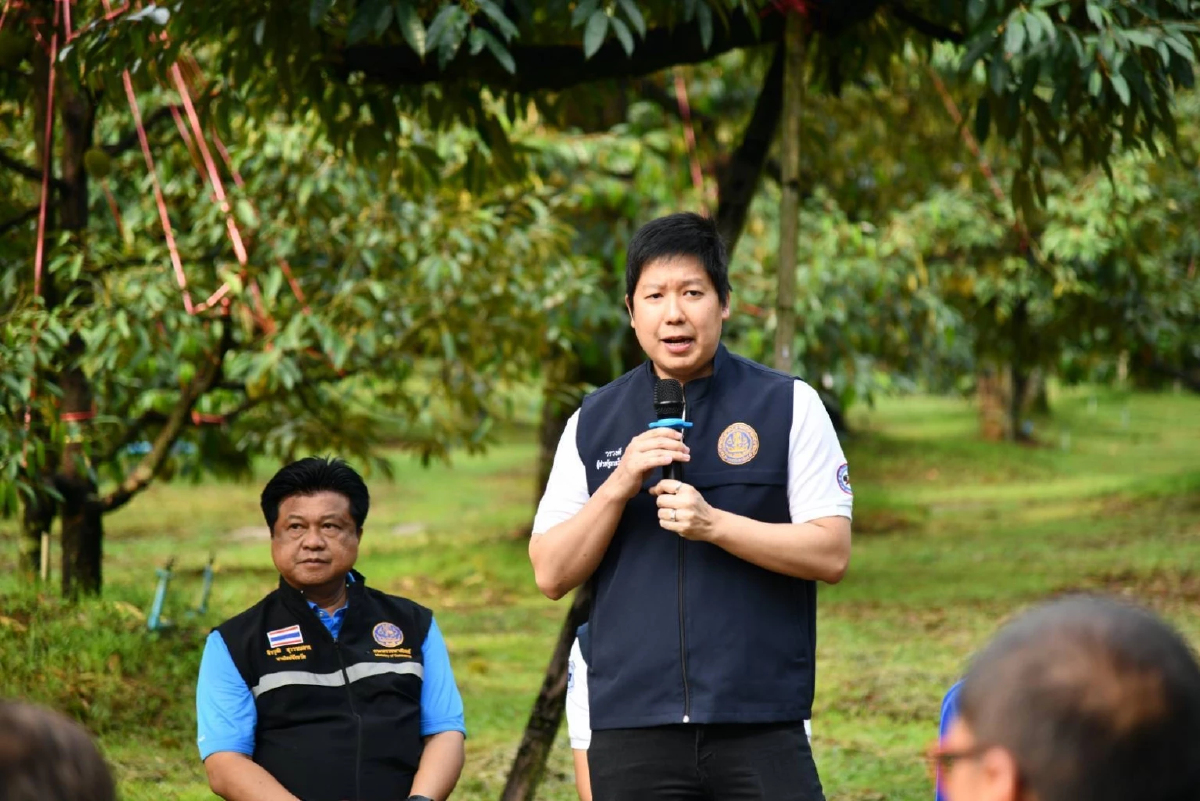 “พาณิชย์” เผยเกษตรกรแห่ซื้อปุ๋ยราคาถูกแล้วกว่า 6 แสนกระสอบ ครอบคลุมทุกพืช