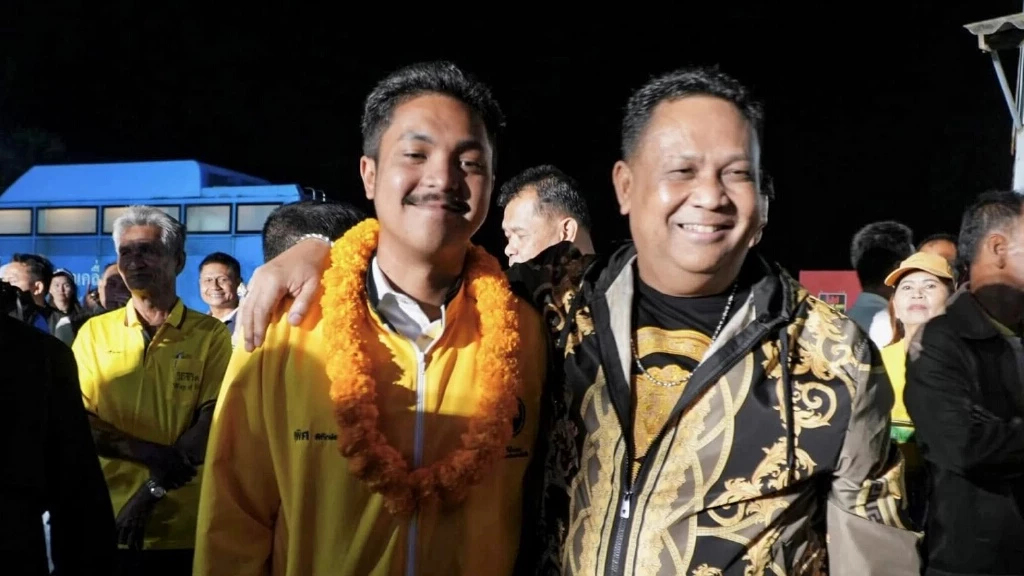 ปชป.ชี้ ปม'สจ.กอล์ฟ' เป็นเรื่องส่วนบุคคล เป็นไปตามกระบวนการยุติธรรม