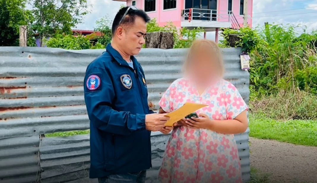 รับโอนเงินกว่า 10 ล้าน รวบสาววัยรุ่นบัญชีม้า แก๊งคอลเซ็นเตอร์