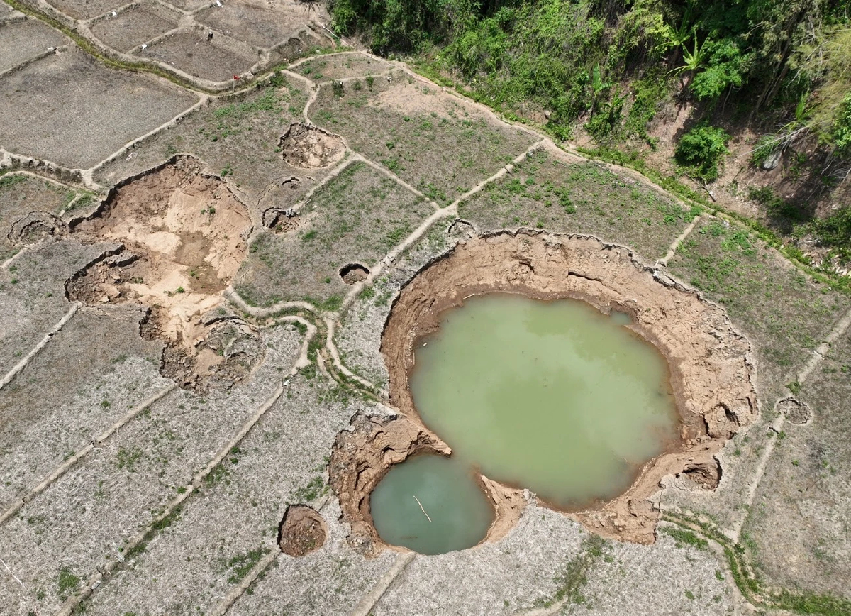 หลุมยุบขุนยวมขยายตัว! นักธรณีเร่งสำรวจโครงสร้างใต้ผิวดิน