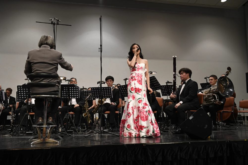 พริ้วไหวกับ 'ไหมไทย' ดนตรีข้ามศตวรรษ 'ดนู ฮันตระกูล' วาทยกร วัย 75 ปี