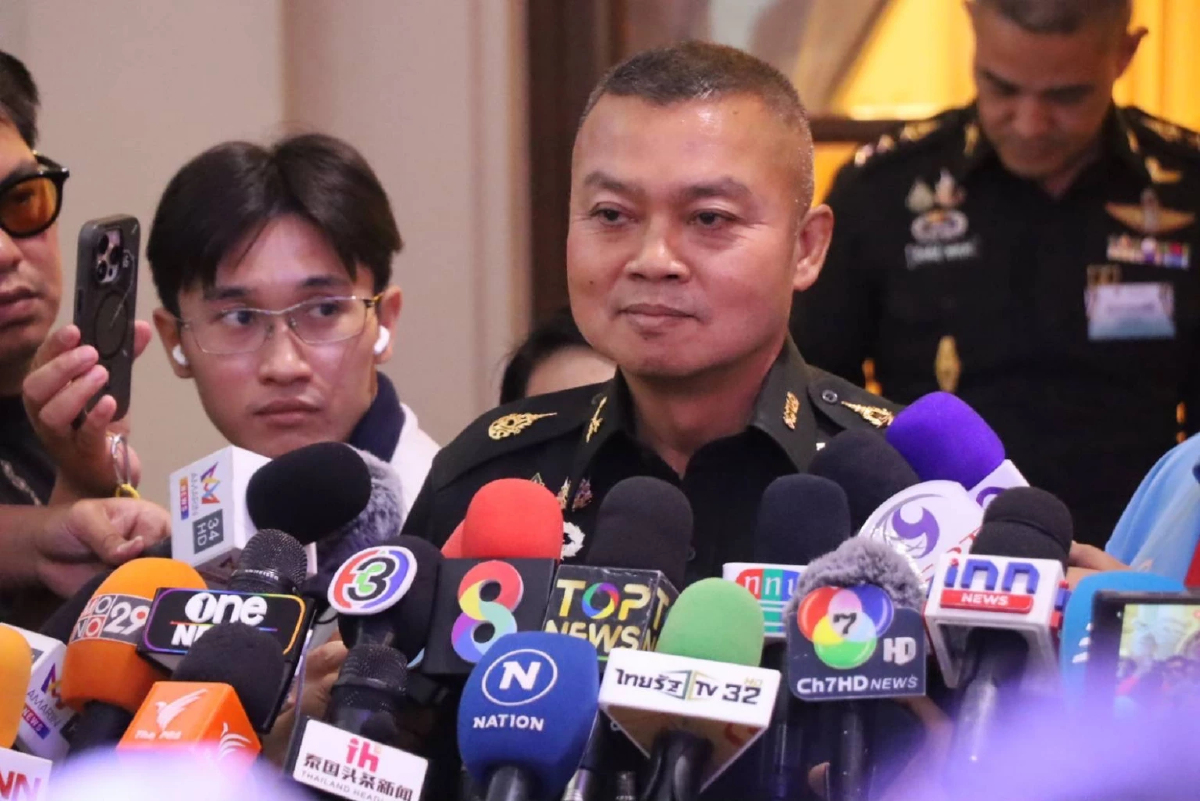 มทภ.2 บอก 'นายกฯ'ต้องจัดการเอง 'ฮุนเซน'ป่วนรายวัน ส่วนทหารป้องอธิปไตย