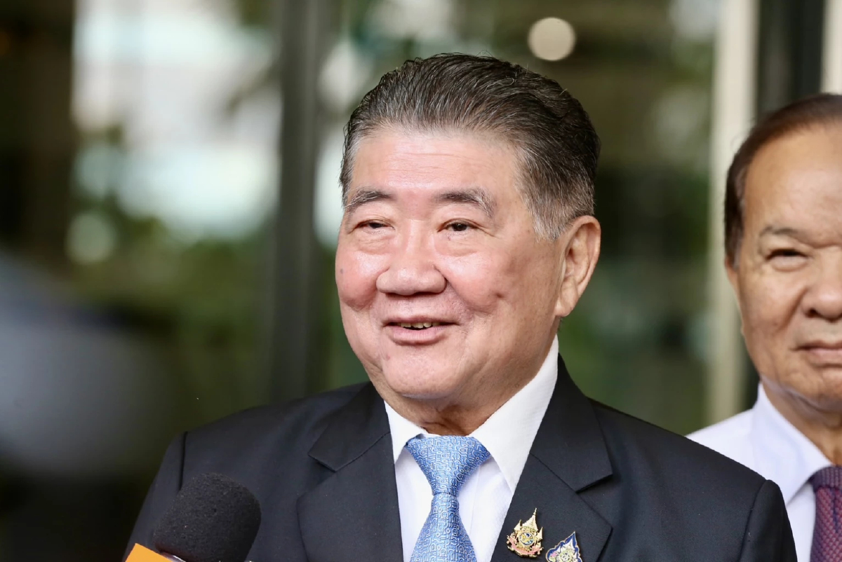 'ภูมิธรรม' ย้ำ มีคุณสมบัติ-ความสามารถ คุม กลาโหม ชี้ ไม่เหมาะเทียบ2บิ๊กทหาร