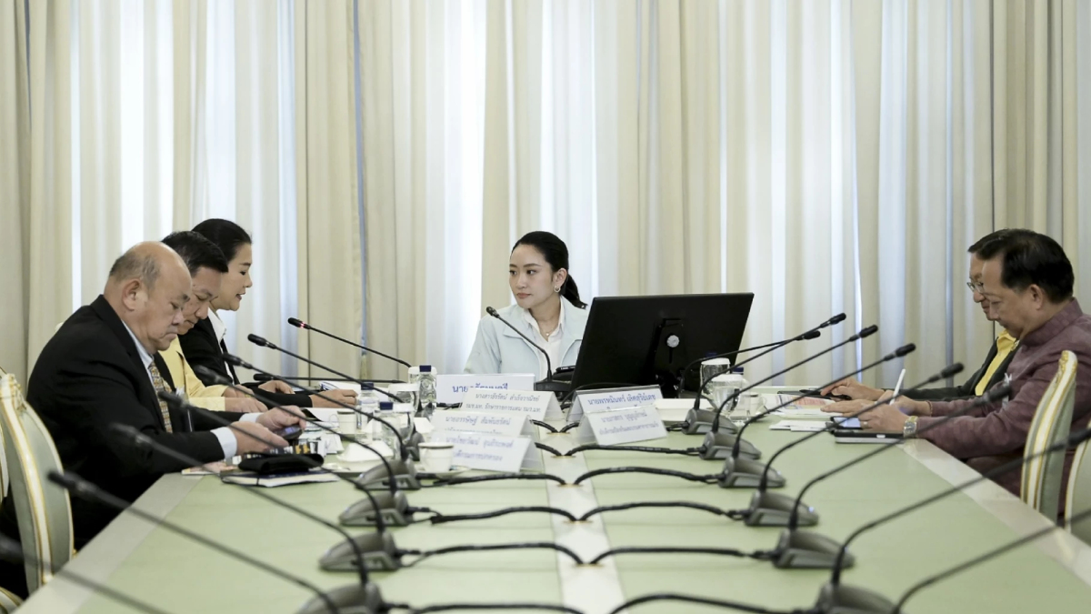 ‘นายกฯ’ บี้ ‘มท.’ ดูแล ปชช. สั่ง เตรียมกำลัง-อาวุธ หากปะทะชายแดนกัมพูชา