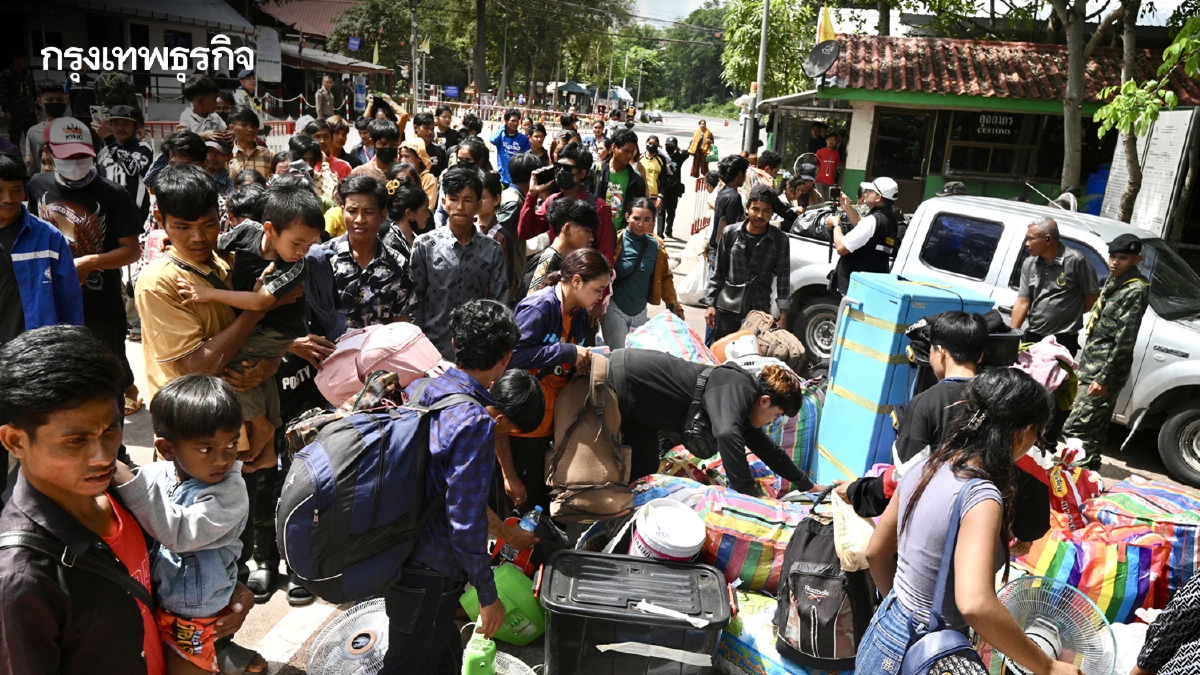 ทะลัก 'ด่านช่องจอม' ชาวกัมพูชากว่า 500 ชีวิต แห่ข้ามกลับประเทศ