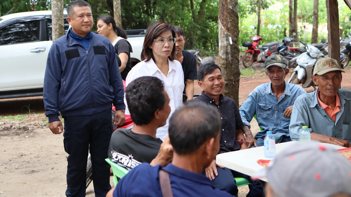 ‘มนพร’ ลงพื้นที่ ‘นครพนม’ ขอโอกาสรัฐบาลลุยทำงานดันทุกนโยบาย