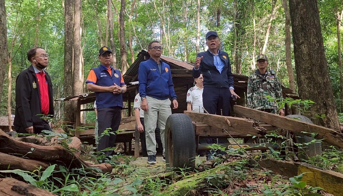 ลงพื้นที่ชายแดนไทย-กัมพูชา ปลุกรักชาติ ย้ำ 10 ปี จับเขมรลับลอบตัดไม้มีค่าได้นับหมื่นคน
