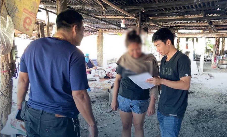 แก๊งกองร้อยปอยเปต หลอกโอนเงิน 5 ล้าน บุกจับสาวแสบ