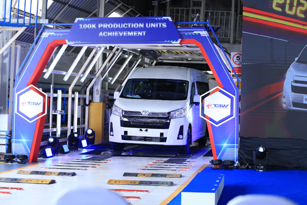 โตโยต้า เล็งเพิ่มส่งออก รถตู้  Toyota Commuter ตลาดเอเชีย