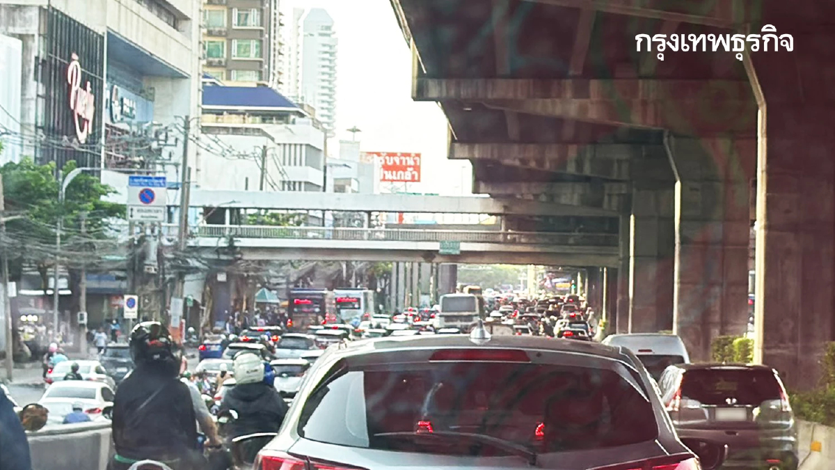 ทำงานสายแล้ว วันแรกหลังหยุดยาว รถติดกรุงเทพ ถนนกาญจนาฯ-ราชพฤกษ์