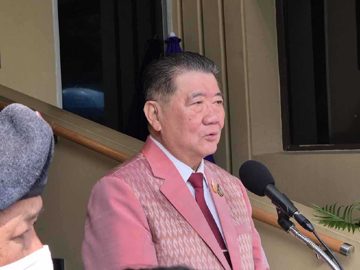 ภูมิธรรม บอก มทภ.2 ชง สมช.ปิดตาเมือนธม สั่ง มท.ดูหลุมหลบภัยรับอาวุธหนัก