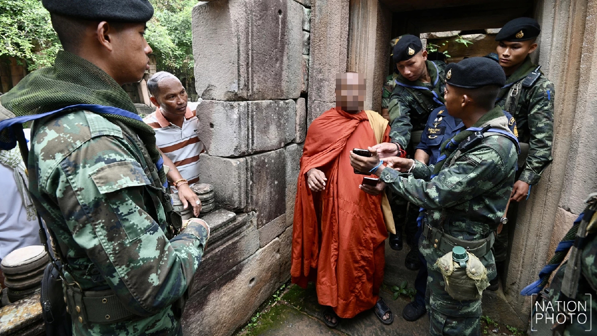 ป่วนอีก! พระกัมพูชา ละเมิดกฎ แอบไลฟ์สดในเขตปราสาทตาเมือนธม