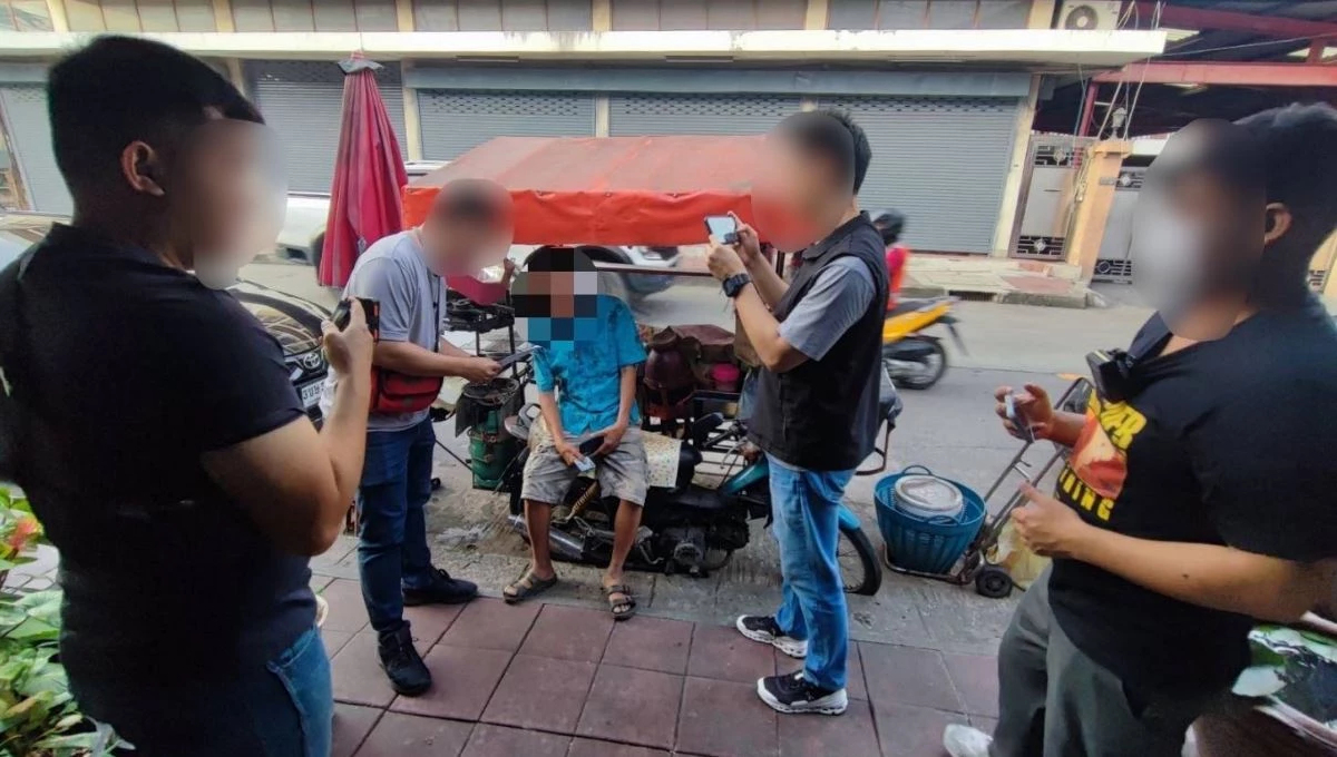 ฟอกเงินเว็บพนันออนไลน์ บุกจับพ่อค้าที่หลักสี่ รับโอนหลายล้าน