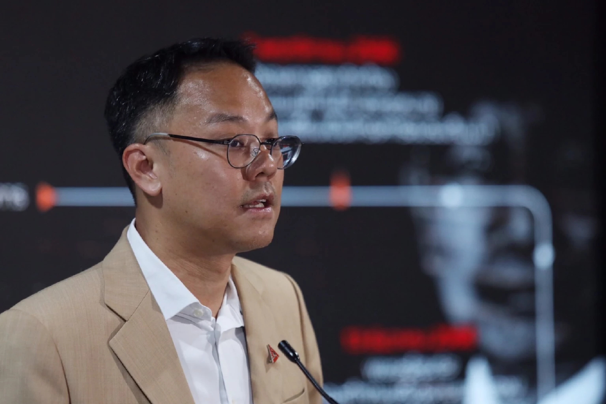 สส.ปชน.ร่ายพฤติการณ์ 'พิเชษฐ์' ส่อทุจริตโยกงบ ชงถอดพ้นรอง ปธ.สภา