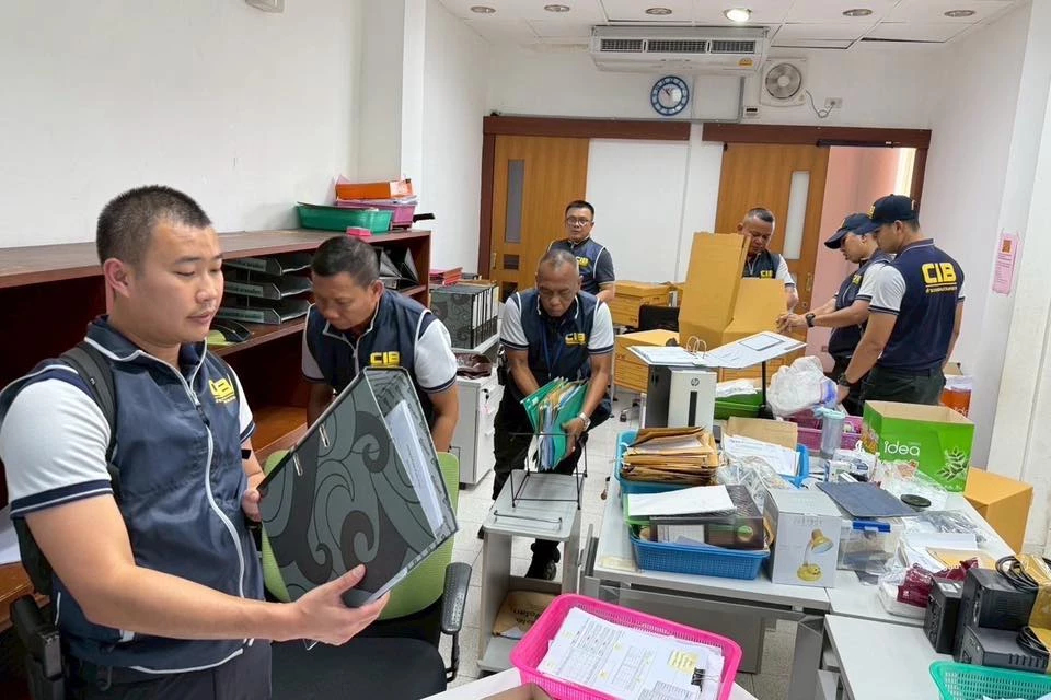 จับ 2 ผู้บริหารร้านทองดังบริษัทใหญ่ หลอกเหยื่ออื้อเสียหาย 500 ล้าน