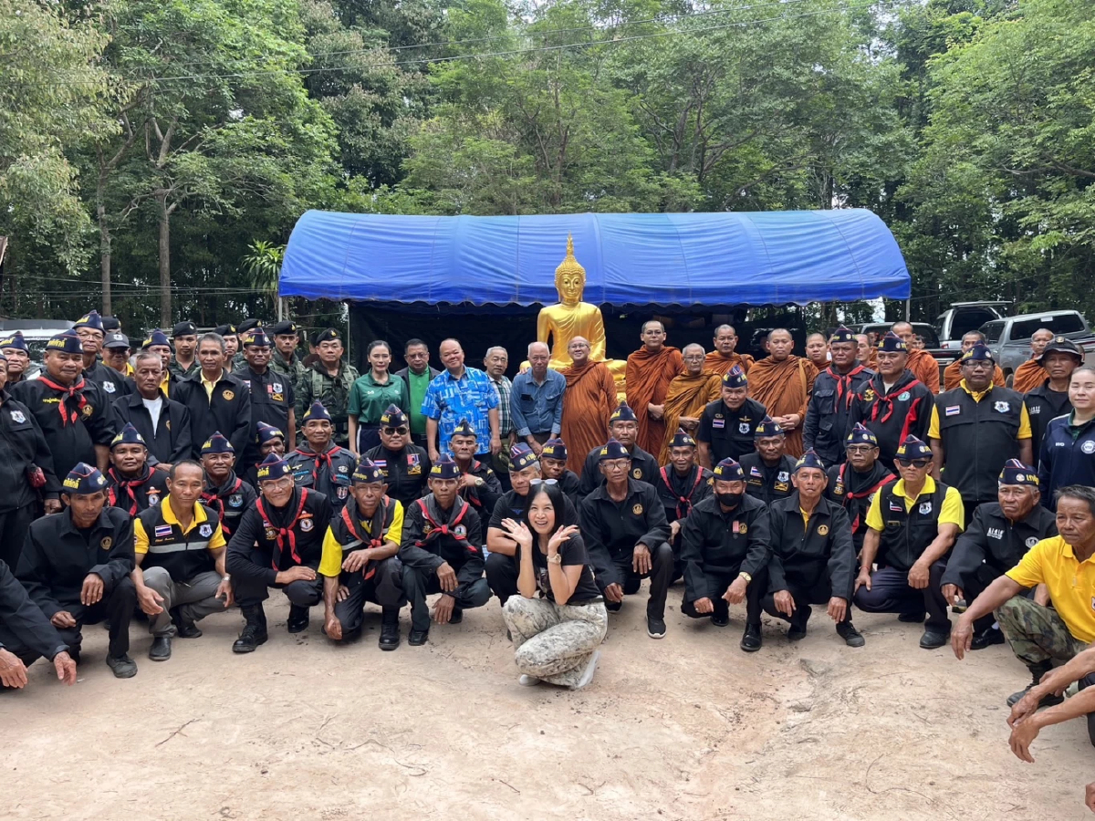 พระสิ้นคิด 'หลวงตาสินทรัพย์' เสริมพลังทหารชายแดนไทย-กัมพูชา ให้เกราะ