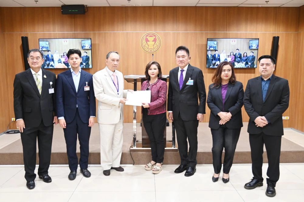 'ปลอดประสพ' เปิดหน้าตัวละคร ชี้ 'ผู้ว่า สตง.' ส่อทุจริตสร้างตึก