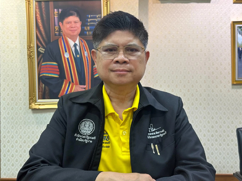 'เสกสกล' ซัด 'พีระพันธ์ุ' คนไม่บริสุทธิ์ ตะเพิดจากหัวหน้ารทสช.