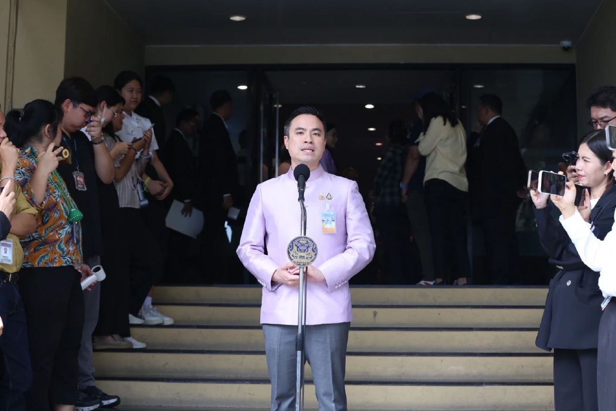 'เอกนัฏ' ขออย่าคิดไกล รทสช. เป็นฝ่ายค้าน ย้ำ 'สุชาติ' กินข้าวกับ สส. เรื่องปกติ