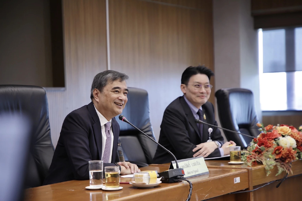 'อภิสิทธิ์' ค้าน คอมเพล็กซ์ มีกาสิโน เชื่อ ไม่แก้ปัญหาบ่อนใต้ดิน