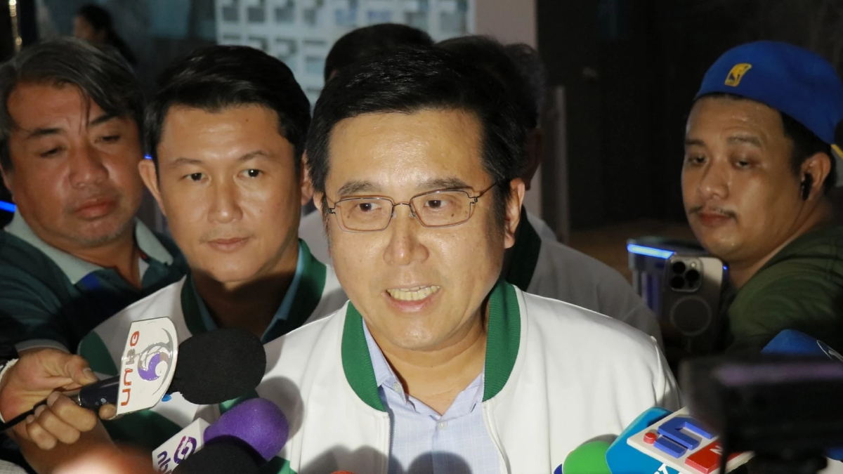 ‘ชัยวุฒิ’ ชี้ พท.ลำบาก เตือน พรรคร่วมฯ ตายหมู่ แนะถอนตัว ตั้งรัฐบาลใหม่