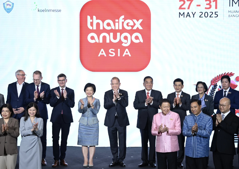 “พาณิชย์ ” เผยความสำเร็จ “THAIFEX – ANUGA ASIA 2025” สร้างสถิติใหม่! ผู้เข้างานทะลุ 1.42 แสนคน สร้างมูลค่าการค้าพุ่งกว่า 1.35 แสนล้านบาท