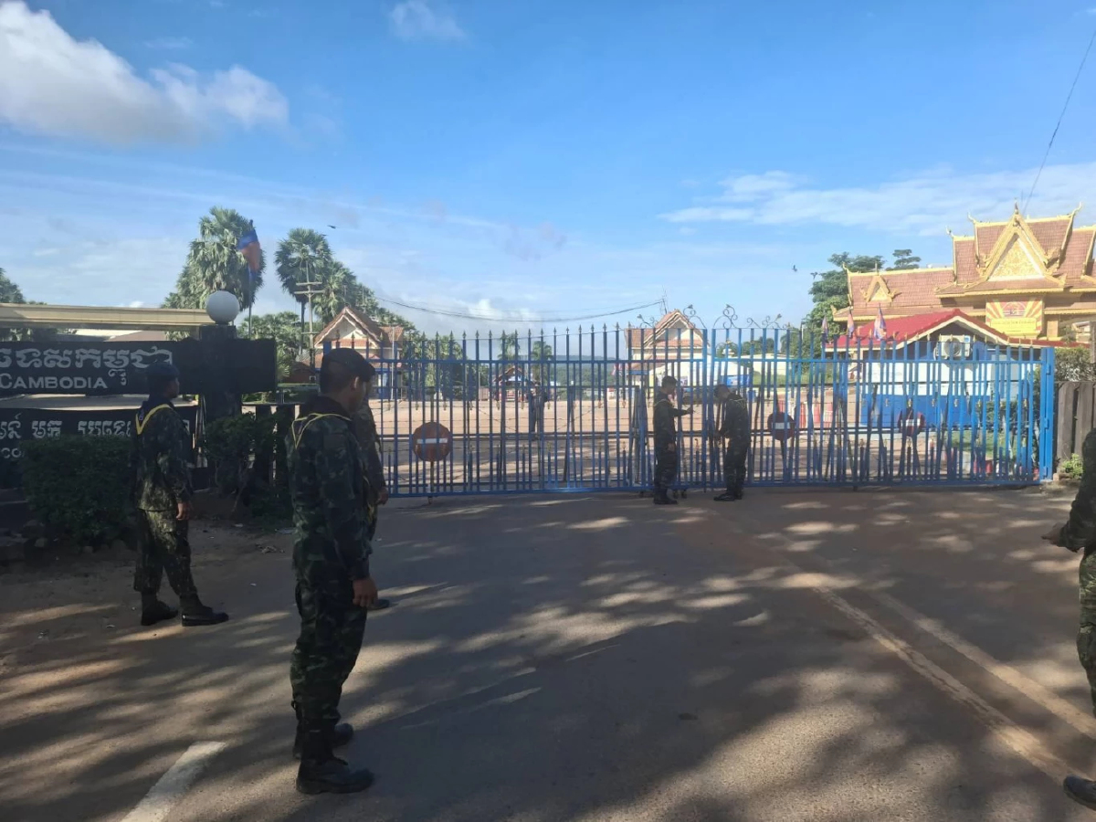 'ช่องจอม' จุดผ่านแดนไทย-กัมพูชา เปิดปกติ คุมห้ามตามคำสั่งแม่ทัพภาค 2