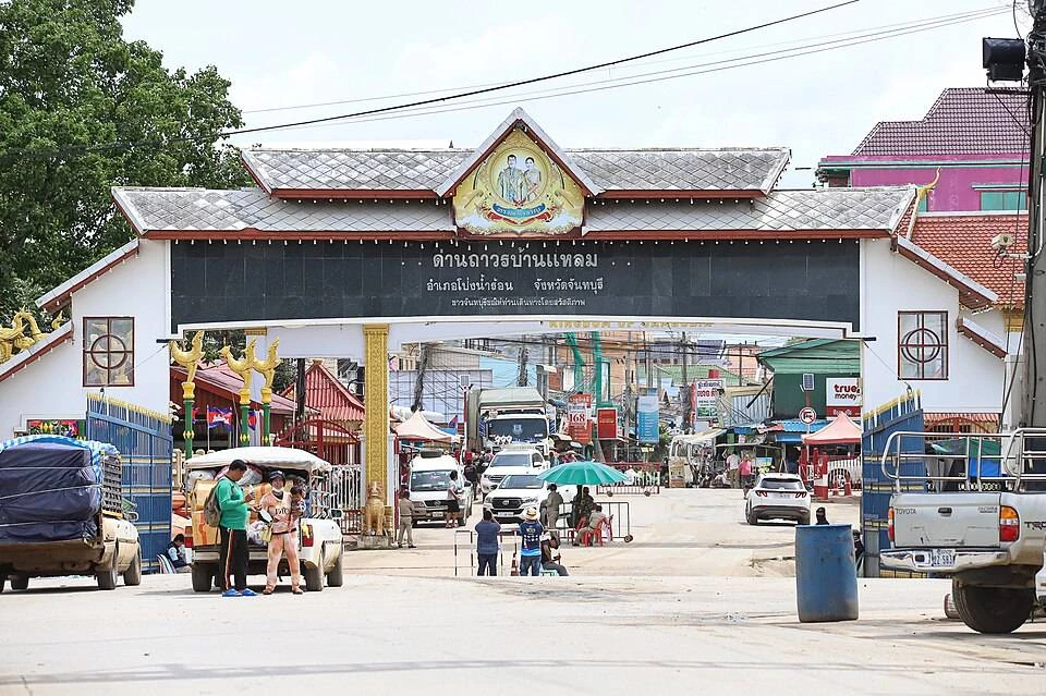 ฉก.นาวิกโยธิน แจ้ง ระงับนักท่องเที่ยว เข้า-ออก ด่านถาวรบ้านแหลม ไทย-กัมพูชา