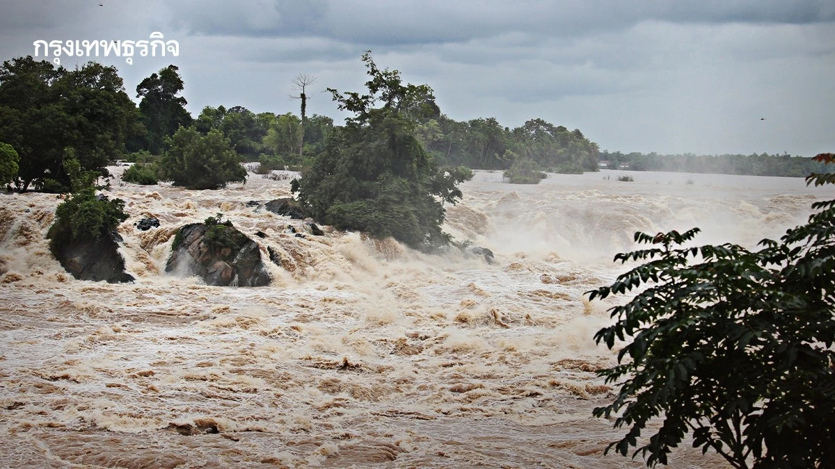 ยกของขึ้นที่สูง ปภ. เตือน อ.เชียงดาว เฝ้าระวังน้ำท่วมฉับพลัน