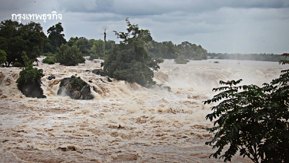 ยกของขึ้นที่สูง ปภ. เตือน อ.เชียงดาว เฝ้าระวังน้ำท่วมฉับพลัน