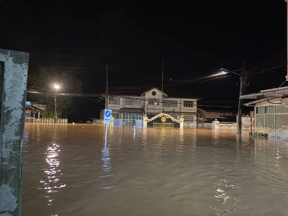 “สุชาติ” สั่งกรมการค้าภายใน -พาณิชย์จังหวัด ดูแลสินค้าอุโภคบริโภค ในพื้นที่น้ำท่วมจากพายุ"วิภา"