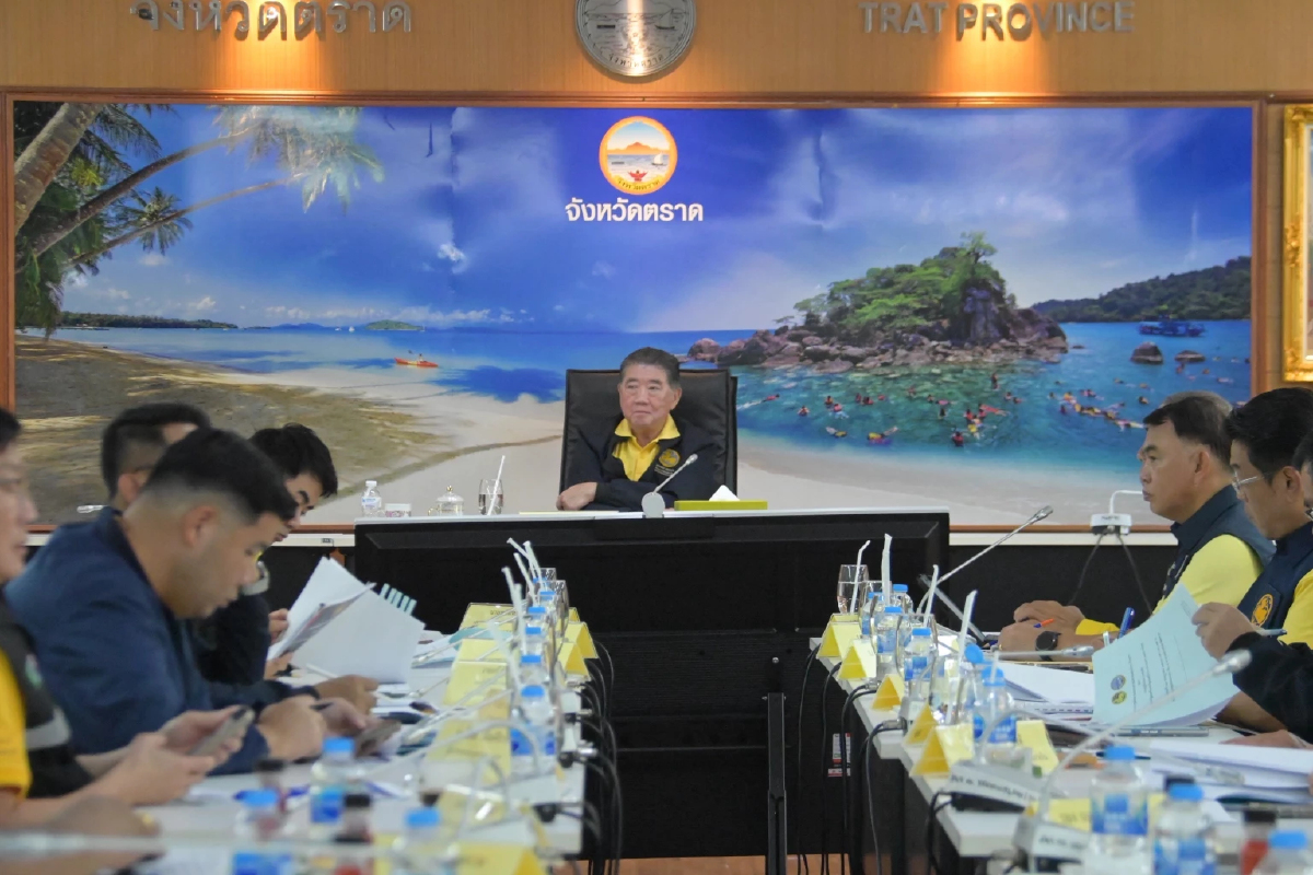 'ภูมิธรรม' ลงพื้นที่ ตราด กำชับผู้ว่าฯ พิทักษ์พื้นที่เต็มกำลัง