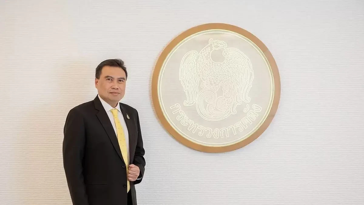 ‘คลัง’ ปรับเพิ่มคาดการณ์ GDP ปี 68 โต 2.2% ชี้ส่งออก - บริโภคในประเทศแกร่ง