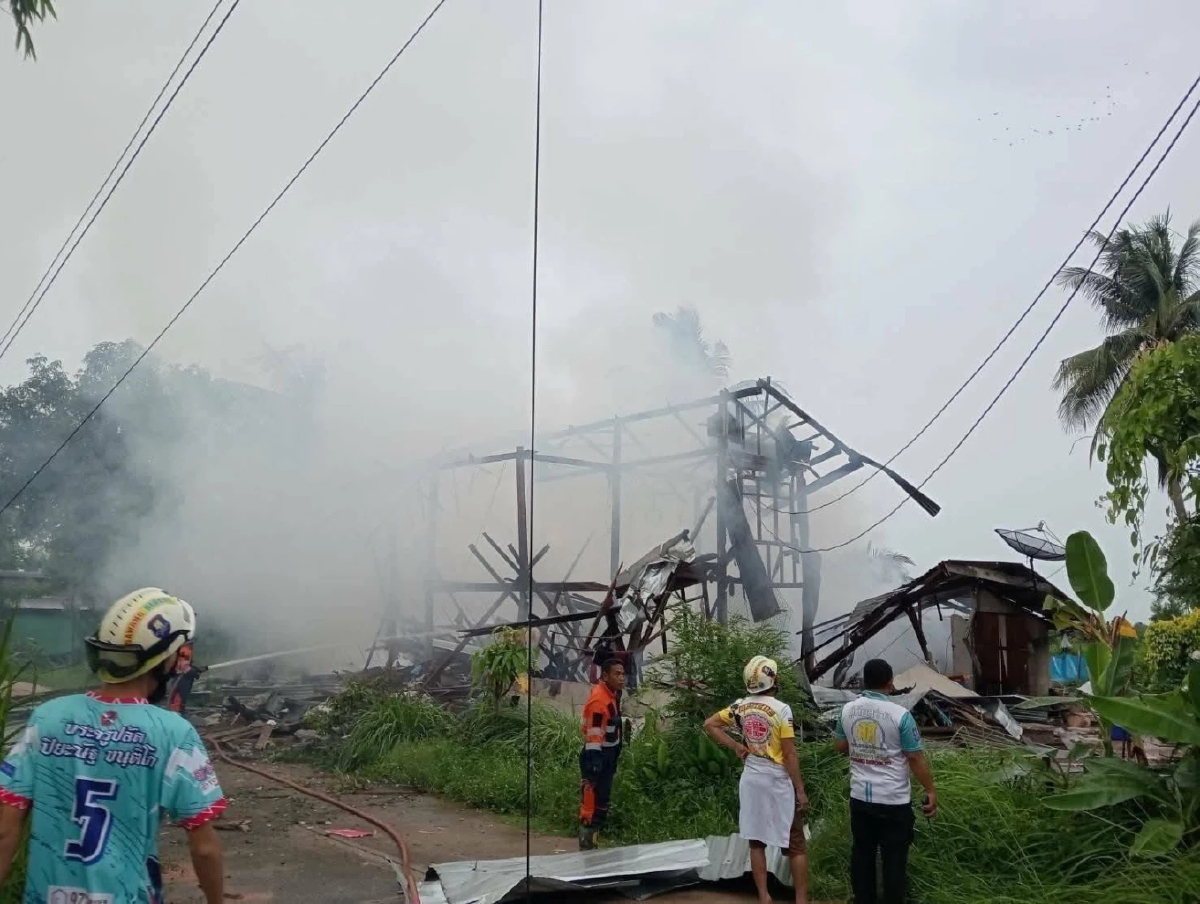 'กัมพูชา' ลากจรวดหลายลำกล้อง เปิดฉากยิงทหารไทย ปราสาทตาควายเช้าตรู่วันนี้