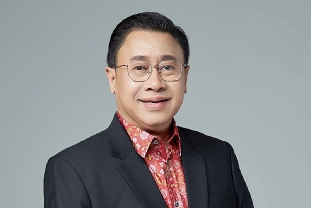 ‘หมอมิ้ง’ เซ็นตั้ง ‘จักรภพ’ นั่ง ที่ปรึกษาของเลขาฯนายกฯ พีอาร์ผลงาน