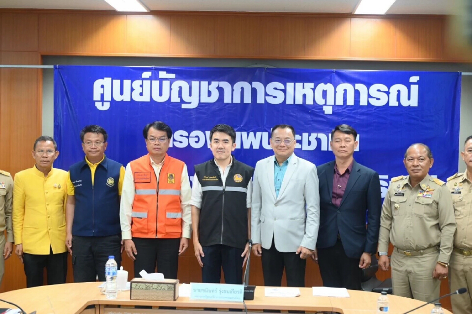 ผู้ได้รับผลกระทบชายแดนไทย-กัมพูชาทะลุ 5 แสน มท.สั่งดูแลผู้อพยพ